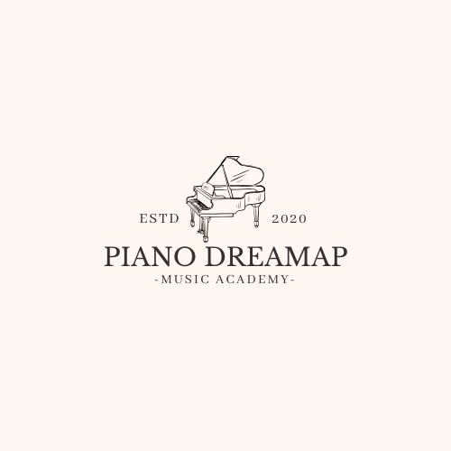 Piano Dreamap Music Academy 的標誌，以三角鋼琴插圖、文字「ESTD 2020」和「Piano Dreamap - Music Academy -」為特色，並以淺色為背景。.